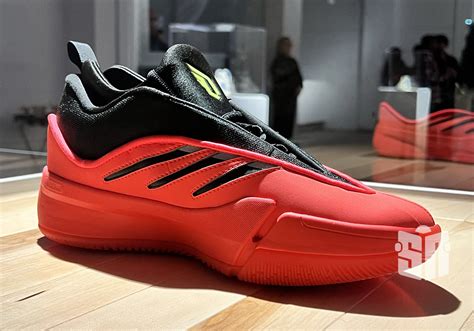 adidas dames lichtgrijs sneakers|adidas Dame 9 Low Shoes .